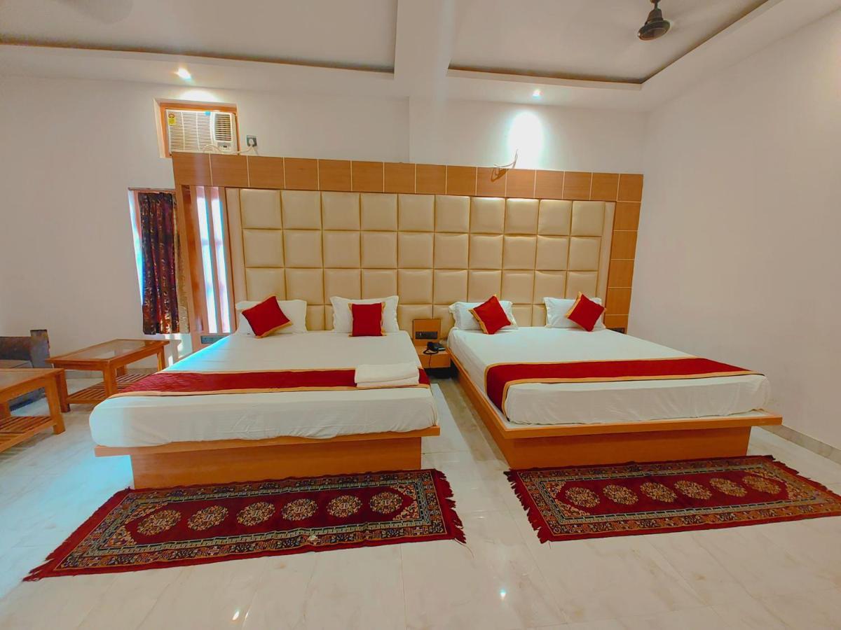 Avadh Sunshine Palace Hotel And Resort Ayodhya エクステリア 写真