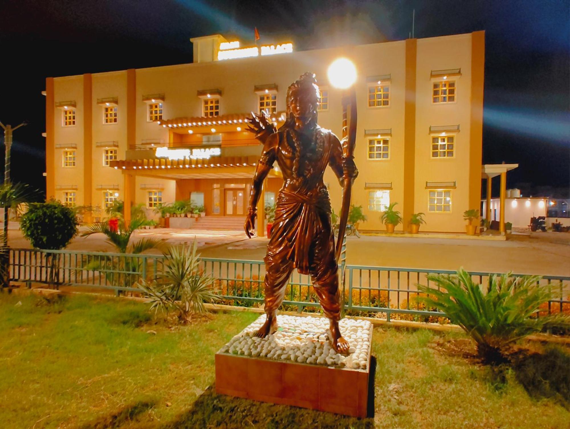 Avadh Sunshine Palace Hotel And Resort Ayodhya エクステリア 写真