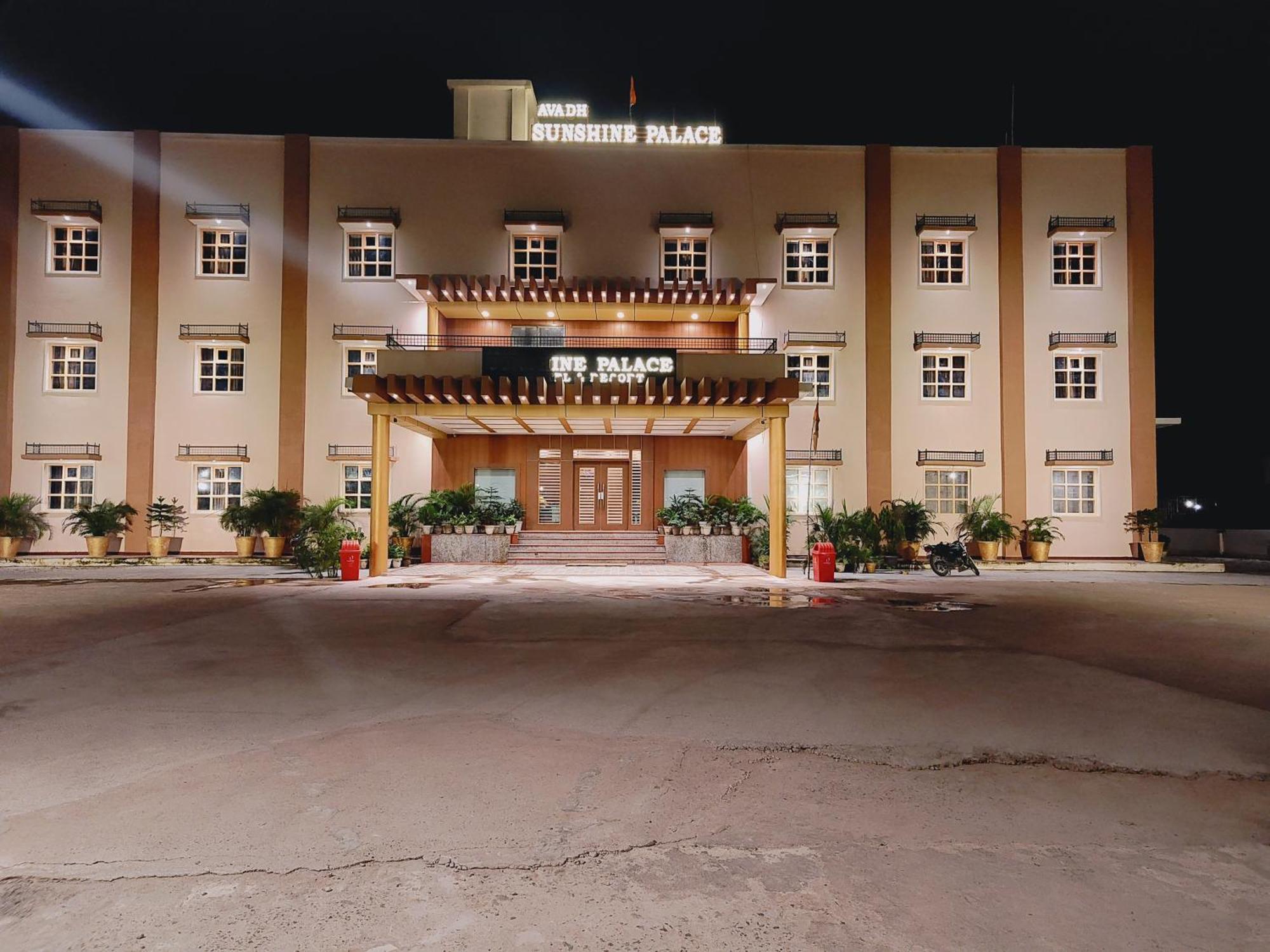 Avadh Sunshine Palace Hotel And Resort Ayodhya エクステリア 写真