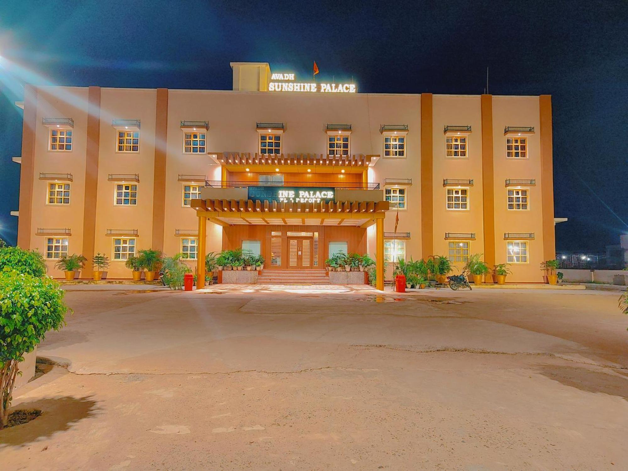 Avadh Sunshine Palace Hotel And Resort Ayodhya エクステリア 写真
