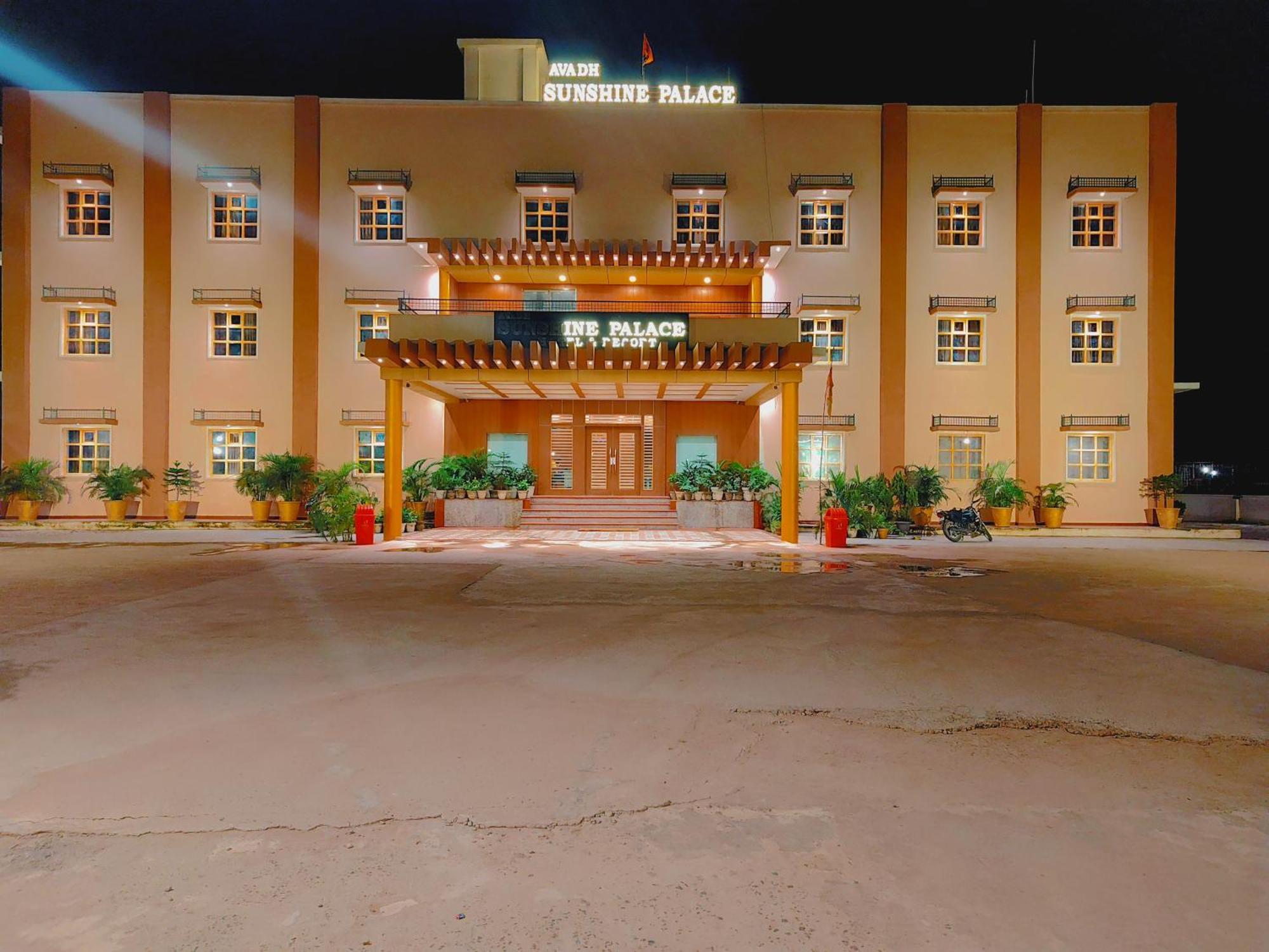 Avadh Sunshine Palace Hotel And Resort Ayodhya エクステリア 写真